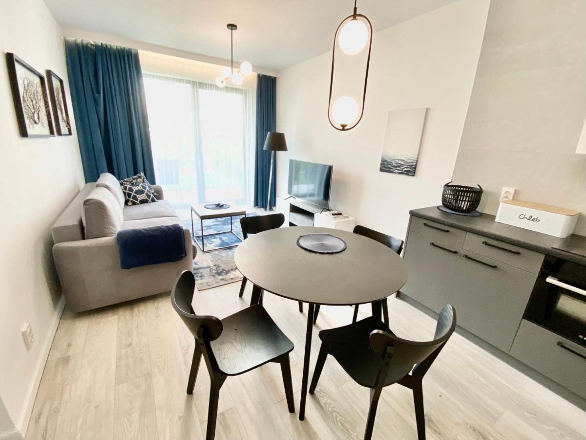 Przy Plazy - Z Prywatnym Ogrodkiem Rezydencja Niechorze Apartment Екстериор снимка
