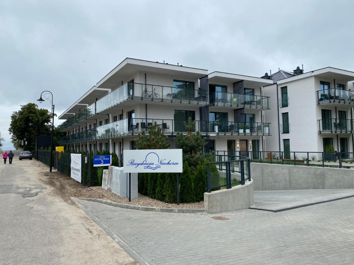 Przy Plazy - Z Prywatnym Ogrodkiem Rezydencja Niechorze Apartment Екстериор снимка