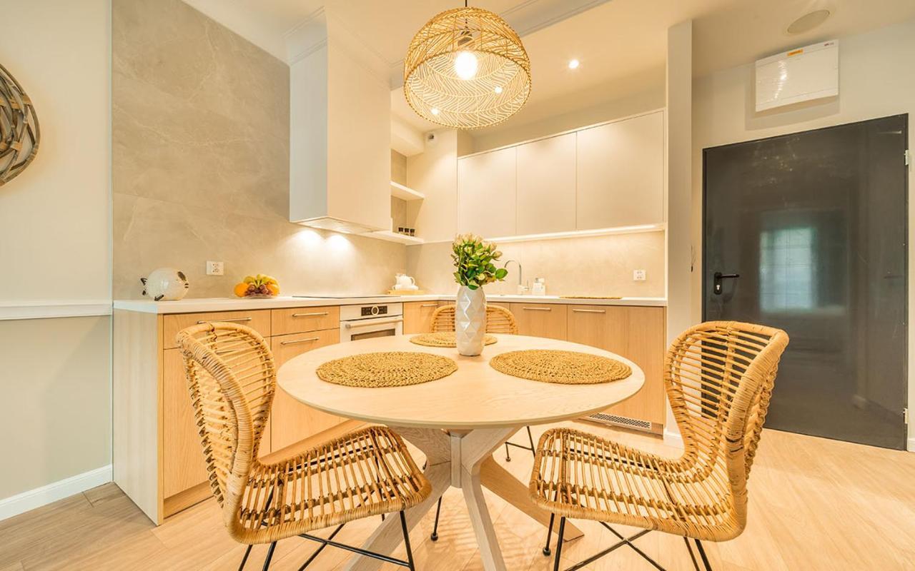 Przy Plazy - Z Prywatnym Ogrodkiem Rezydencja Niechorze Apartment Екстериор снимка